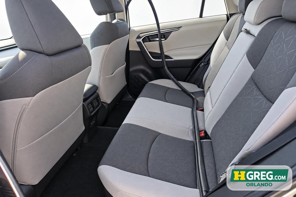 Used 2022 Toyota RAV4 XLE w/ Convenience Package AWD/4WD image 12