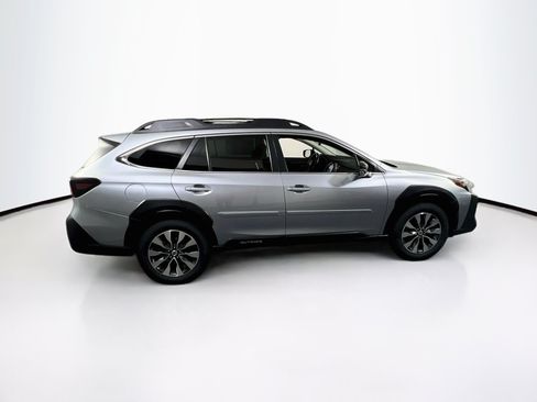 Used 2023 Subaru Outback Limited AWD/4WD image 4