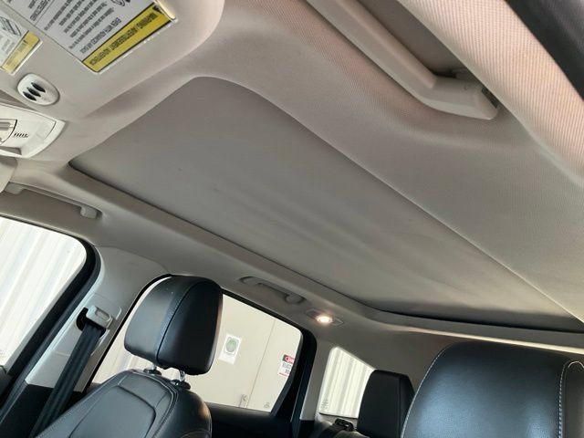 Used 2017 Ford Escape Titanium FWD image 6