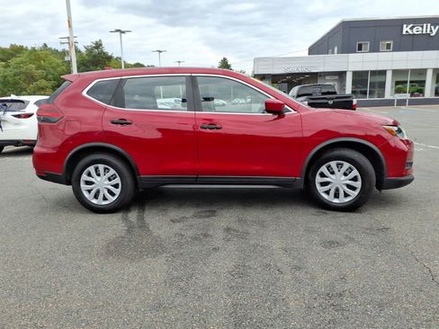Used 2017 Nissan Rogue S FWD image 4