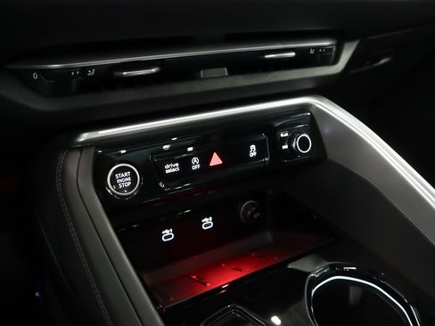 Certified 2025 Audi Q5 Premium w/ Premium Plus AWD/4WD image 20