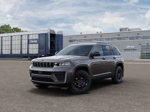 New 2026 Jeep Grand Cherokee Altitude image 1