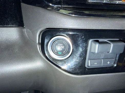 Certified 2024 Chevrolet Silverado 1500 ZR2 AWD/4WD image 17