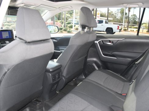 Certified 2023 Toyota RAV4 XLE w/ Convenience Package image 15