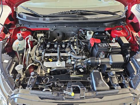 Used 2021 Nissan Kicks SR w/ SR Premium Package FWD image 34