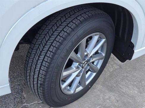 New 2025 MAZDA CX-5 AWD 2.5 S w/ Preferred Package image 4