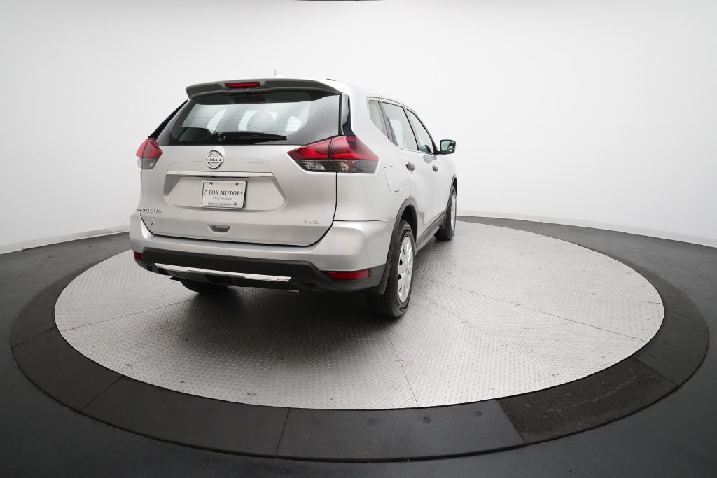 Used 2020 Nissan Rogue S AWD/4WD image 13
