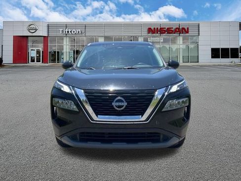 Certified 2023 Nissan Rogue SV FWD image 2