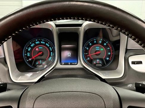 Used 2015 Chevrolet Camaro SS RWD image 27