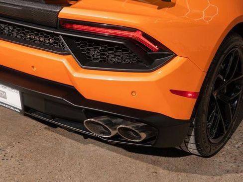 Used 2019 Lamborghini Huracan LP 580-2 image 37