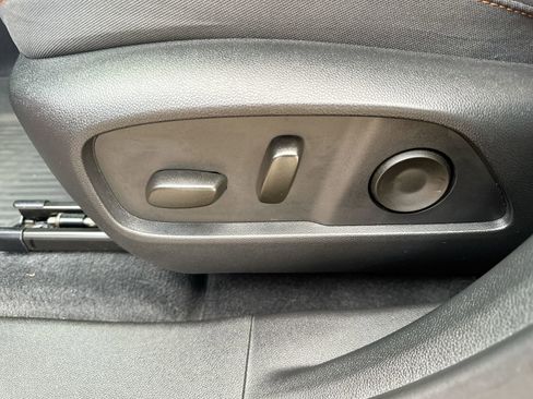 Used 2025 Chevrolet Equinox ACTIV w/ Safety and Technology Package image 12