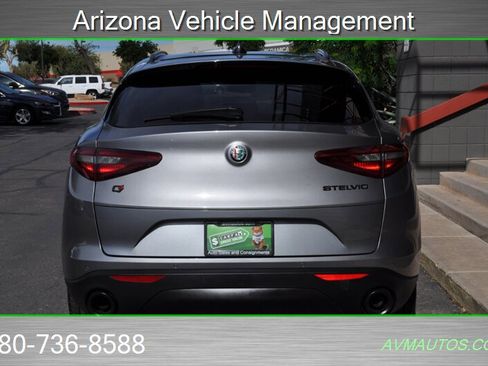Used 2018 Alfa Romeo Stelvio Ti Sport image 11