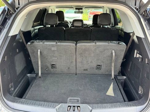 Used 2022 Ford Explorer Limited RWD image 31