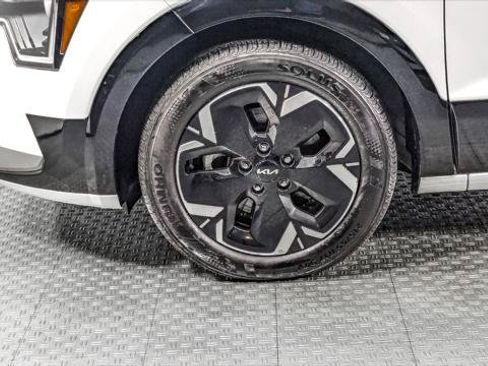 Used 2023 Kia Niro Wind w/ Wind Preserve Package FWD image 34