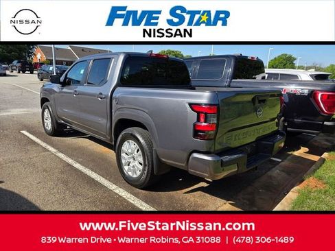 Used 2024 Nissan Frontier SV w/ SV Convenience Package image 6
