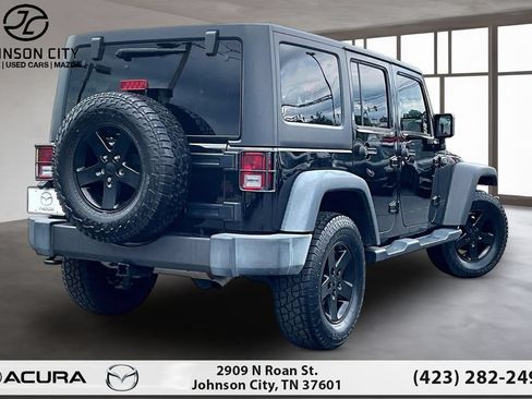 Used 2017 Jeep Wrangler Unlimited Sport AWD/4WD image 2