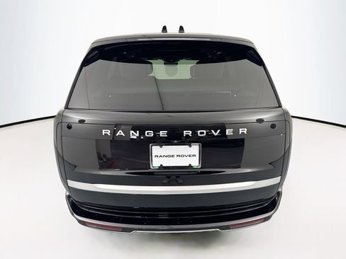 Certified 2025 Land Rover Range Rover Autobiography AWD/4WD image 6