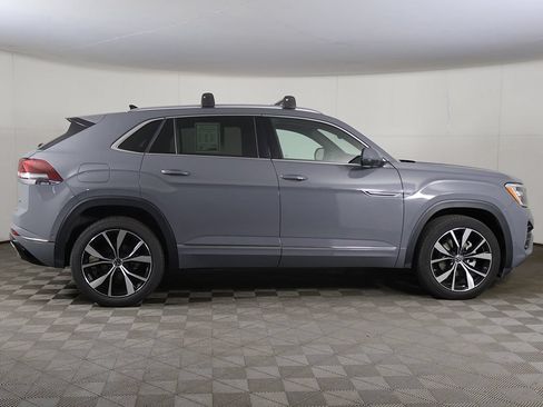 Used 2024 Volkswagen Atlas Cross Sport SEL Premium R-Line AWD/4WD image 22
