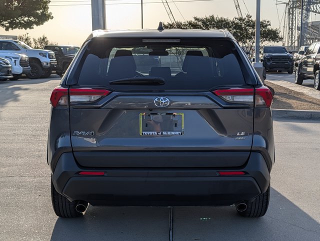 Used 2025 Toyota RAV4 LE AWD/4WD image 7