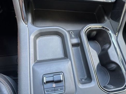 Used 2024 GMC Sierra 2500 AT4 w/ AT4 Premium Plus Package image 26