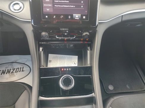 New 2025 Jeep Grand Cherokee L Laredo image 11