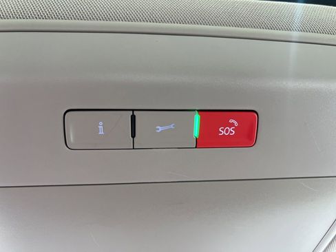 Certified 2022 Volkswagen Atlas SEL Premium image 39