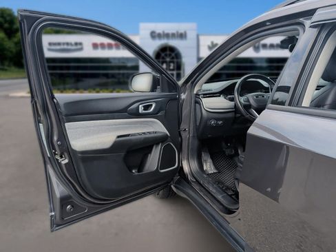 Used 2022 Jeep Compass Latitude w/ Convenience Group AWD/4WD image 12