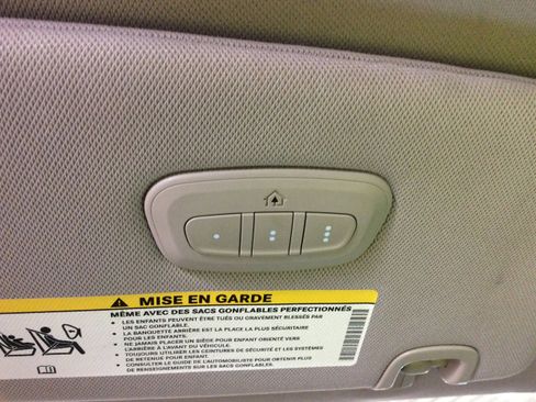 Used 2024 Chrysler Pacifica Limited w/ Trailer Tow Group image 22