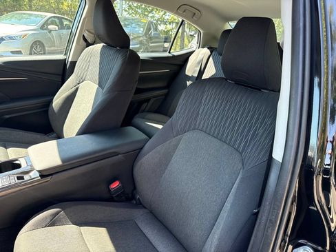 Used 2025 Toyota Camry LE FWD image 18