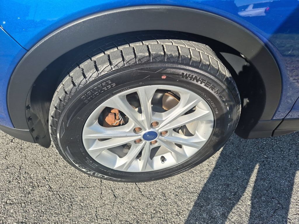 Used 2017 Ford Escape SE FWD image 8
