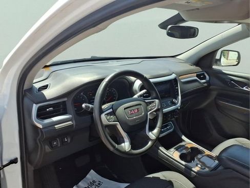Used 2020 GMC Acadia SLE w/ Driver Convenience Package FWD image 12