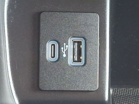 Used 2022 Ford F150 XLT w/ Equipment Group 302A High AWD/4WD image 22