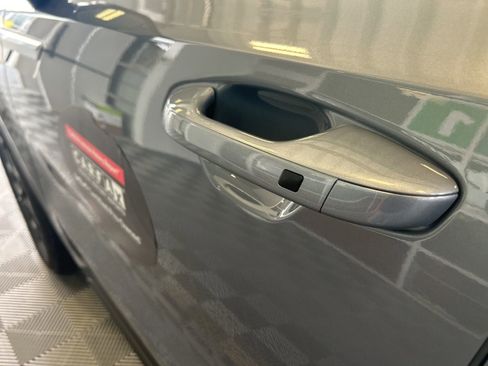 Used 2024 Kia Sorento S image 10