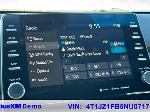 Used 2022 Toyota Avalon XLE image 35