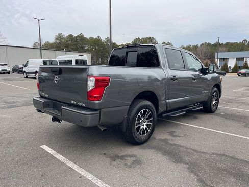 Certified 2024 Nissan Titan SV w/ SV Convenience Package image 5