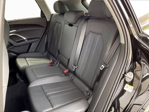 Used 2025 Audi Q5 Premium Plus w/ Premium Plus AWD/4WD image 20