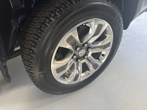 Used 2023 RAM 1500 Limited w/ Body Color Bumper Group AWD/4WD image 12