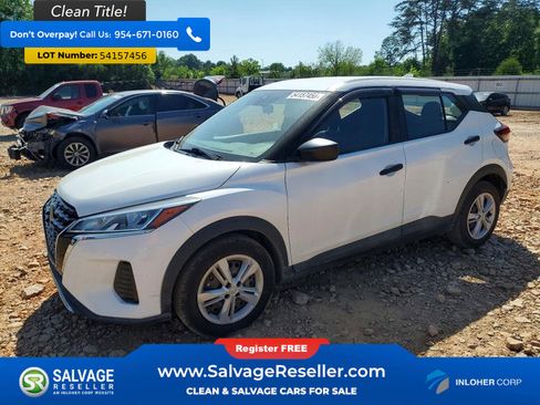 Used 2021 Nissan Kicks S FWD image 1