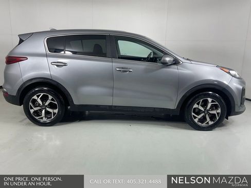 Used 2021 Kia Sportage LX FWD image 5