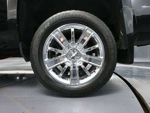 Used 2018 Chevrolet Silverado 1500 High Country AWD/4WD image 13