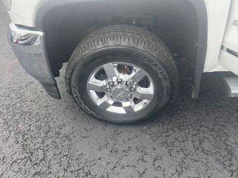 Used 2015 GMC Sierra 2500 SLT w/ Duramax Plus Package image 36