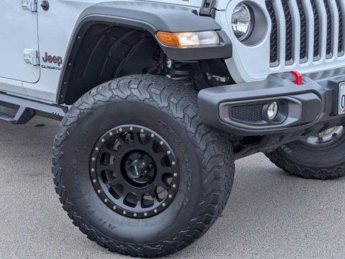 Used 2022 Jeep Gladiator Rubicon w/ Trailer Tow Package AWD/4WD image 10