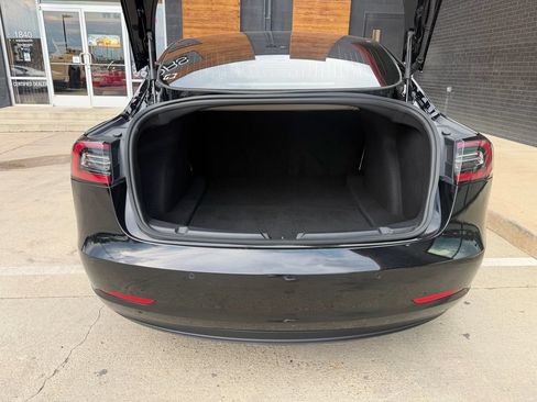 Used 2020 Tesla Model 3 Long Range AWD/4WD image 16