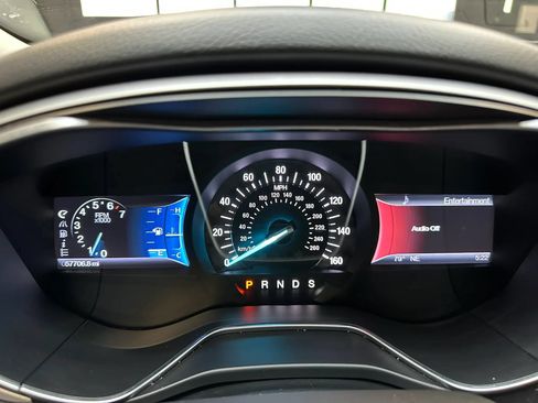 Used 2014 Ford Fusion SE FWD image 13