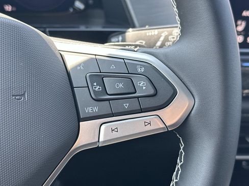 New 2026 Volkswagen Atlas Cross Sport SE image 23