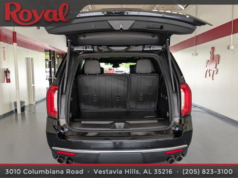 Used 2024 GMC Yukon Denali w/ Denali Reserve Package AWD/4WD image 12
