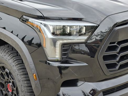 Used 2023 Toyota Sequoia TRD Pro AWD/4WD image 10
