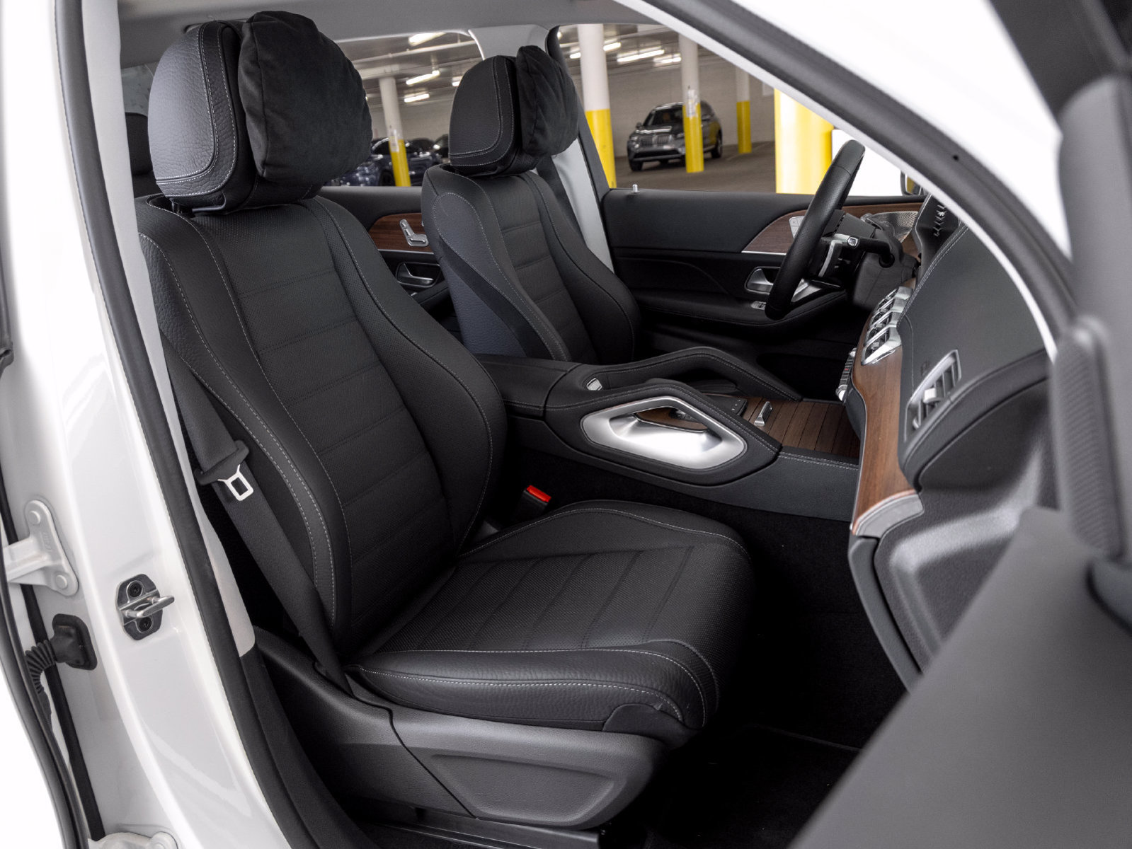 Certified 2026 Mercedes-Benz GLS 450 4MATIC image 28