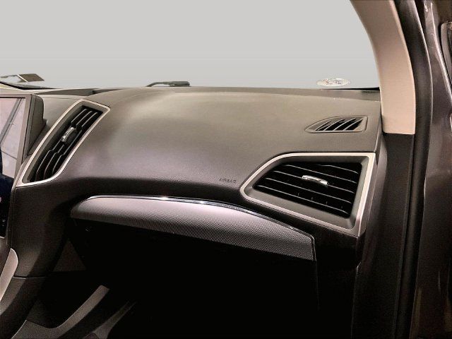 Used 2021 Ford Edge SEL w/ Convenience Package AWD/4WD image 15