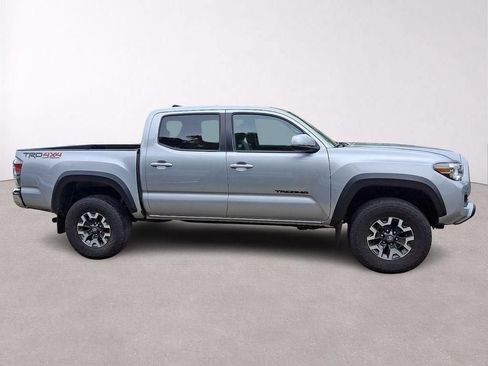 Used 2023 Toyota Tacoma TRD Off-Road AWD/4WD image 10